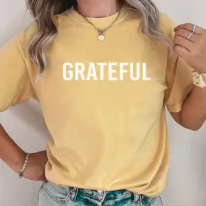 Grateful Statement Tee